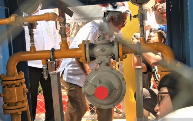 Kepala SKK Migas Dwi Soetjipto meresmikan 5.000 sambungan gas rumah tangga di Balikpapan, Kaltim.
