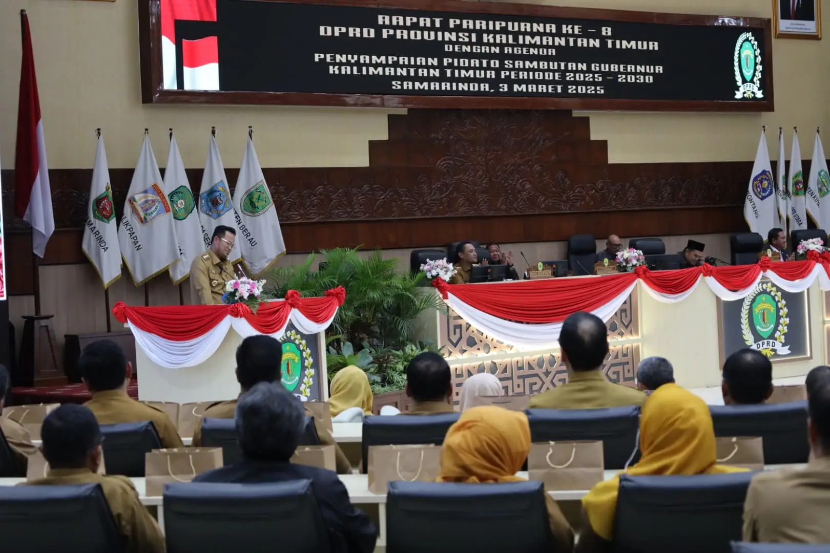 GUBERNUR Kaltim